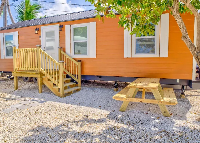 Cabins At Bonefish Bay