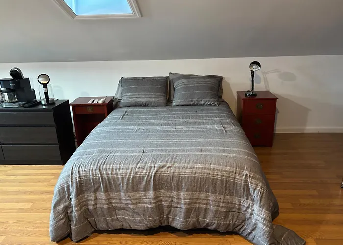 Amazing Large Private Studio Plus