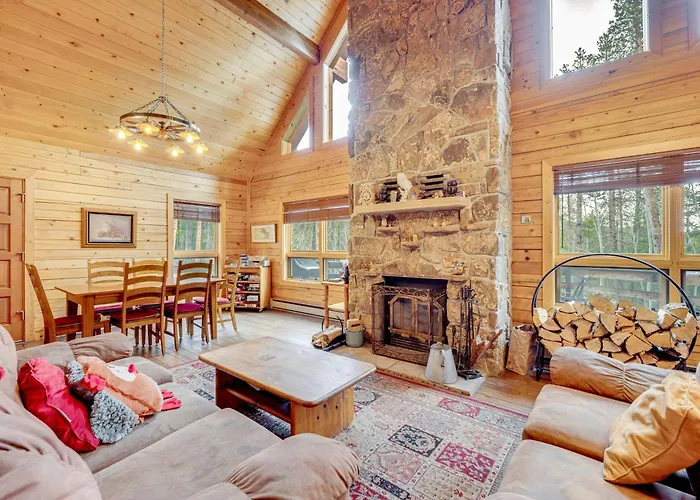 4 Mi To Rmnp: Allenspark Cabin W/ Wraparound Deck!