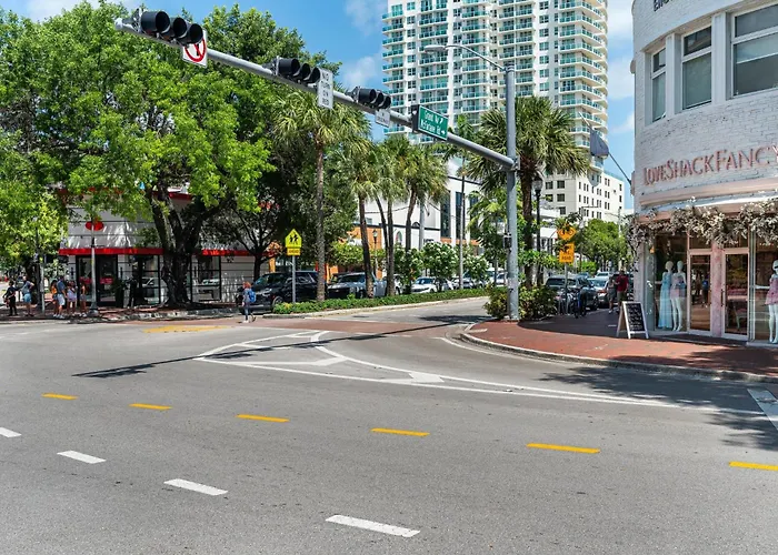 Coconut Grove Bayview Unit Parking Included