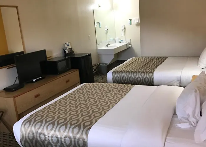 Vermilion Inn