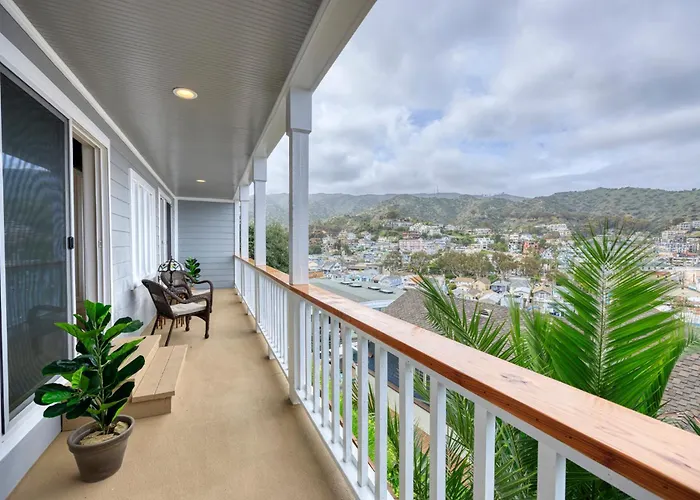 108 Middle Terrace #3 By Catalina Island Vacation Rentals