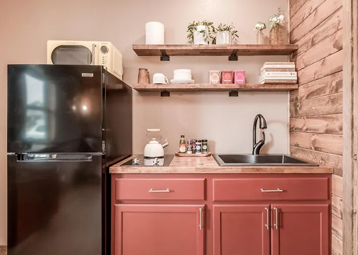 Boutique Hotel King, Queen & Kitchen Suites Easy Drive To Downtown