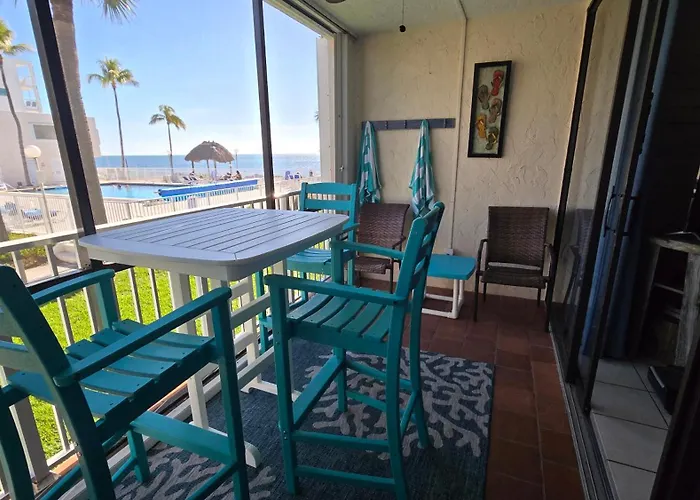 Beachfront Condo On Coco Plum Beach