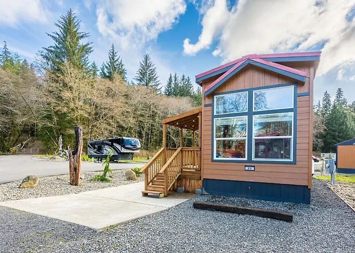 Rainforest Tiny Home Retreat Twilight Edition