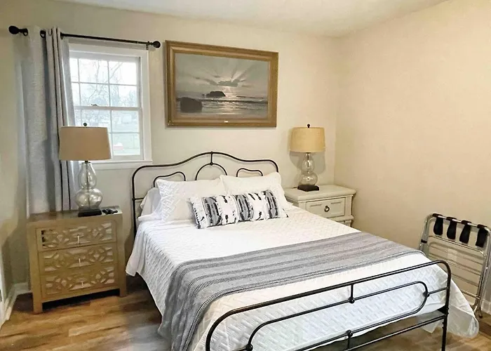 Decatur'S Cozy Family Charm With Modern Touches