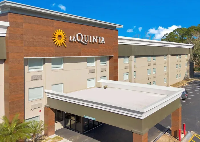 La Quinta Inn & Suites By Wyndham Jacksonville Mandarin