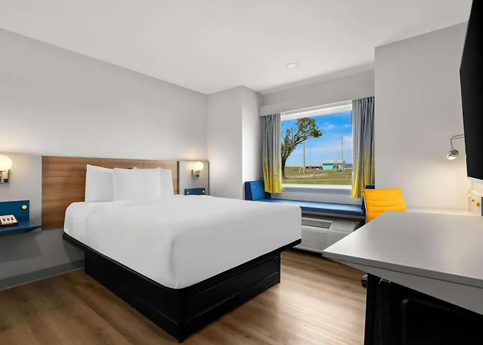 Microtel Inn & Suites By Wyndham Tulsa/Rt 66 Near Casino