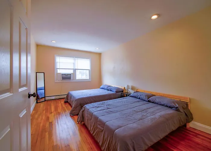 Tranquility & Stylish 3- Bedroom , Minutes From Ny