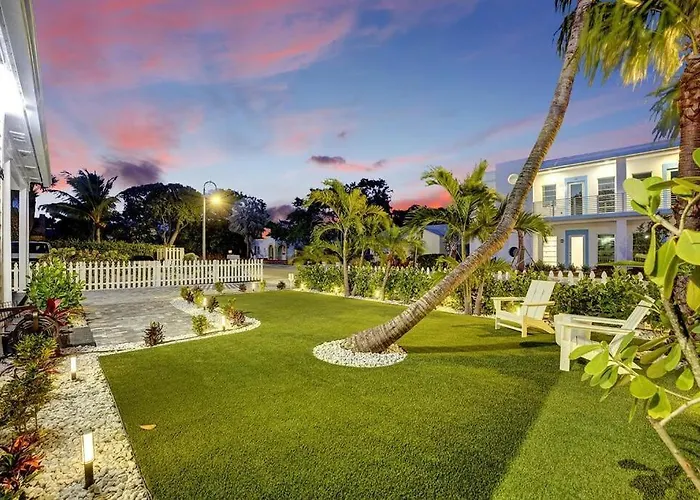Casita Lake Worth - Beach Life!