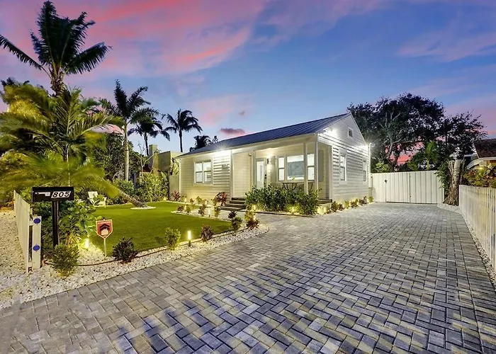 Casita Lake Worth - Beach Life!
