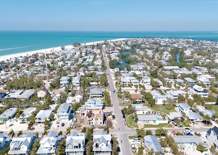 Magnolia Shores