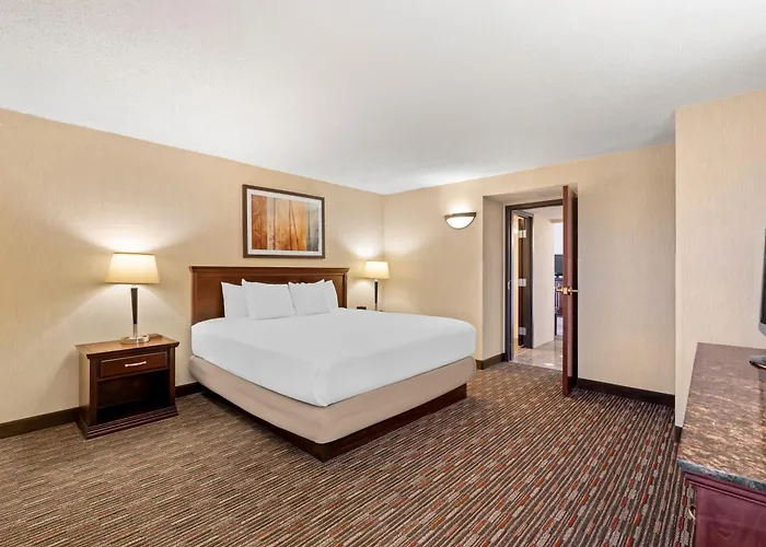 Prado Hotel By Choice Hotels