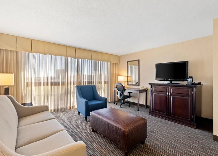 Prado Hotel By Choice Hotels