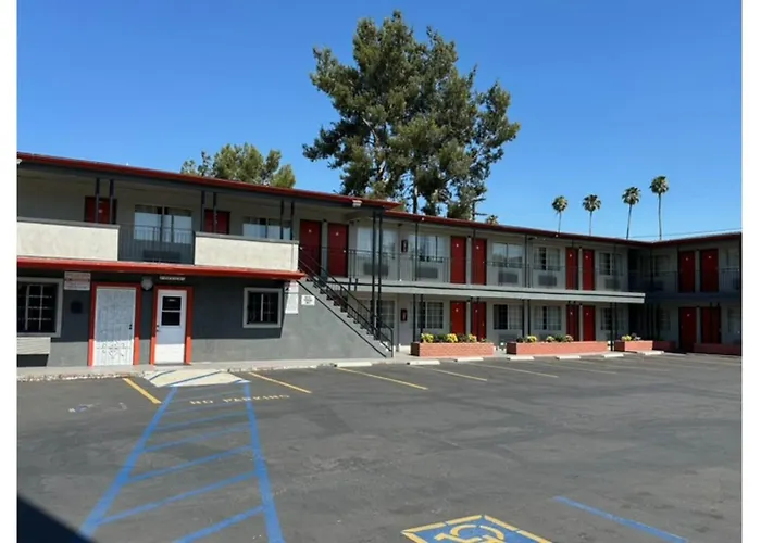Heritage Inn