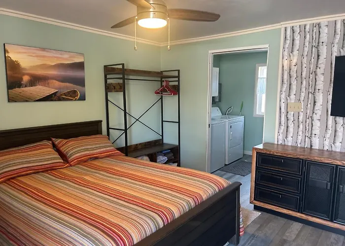 Surfside 13 - Cute Lakefront Condo!