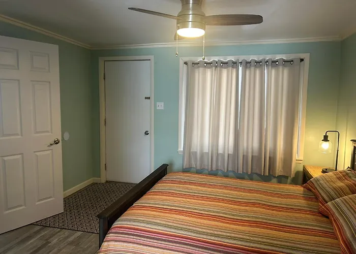 Surfside 13 - Cute Lakefront Condo!