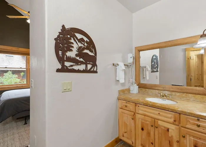 Skiin And Out Beautiful Mtn Lodge - Affordable Too