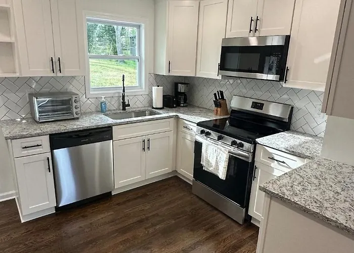 Renovated 2Br Dt Marietta Braves