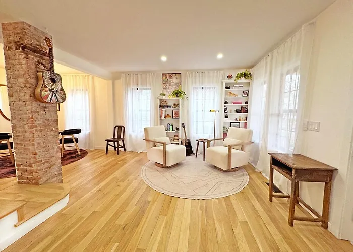 Renovated Home Seconds From Town