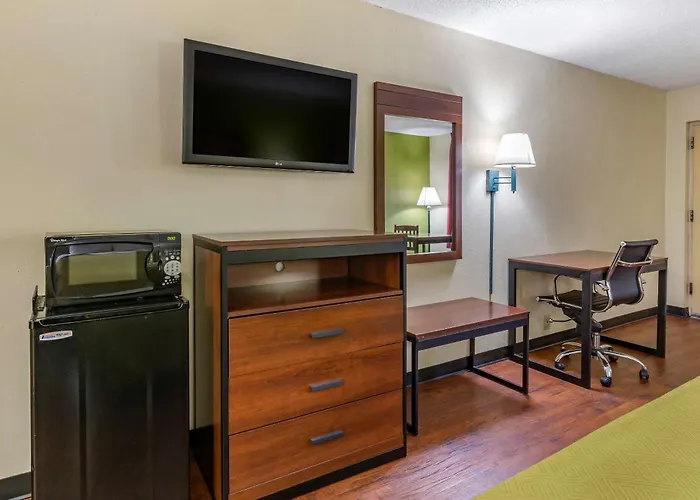 Econo Lodge Fayetteville I-95