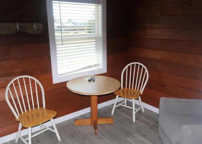 The Lowtide Motel