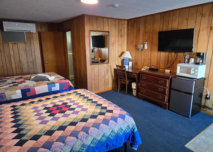 Russell'S Motel