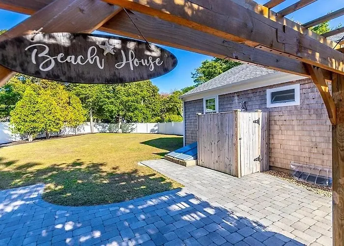 Cape Diem- Home In West Hyannisport