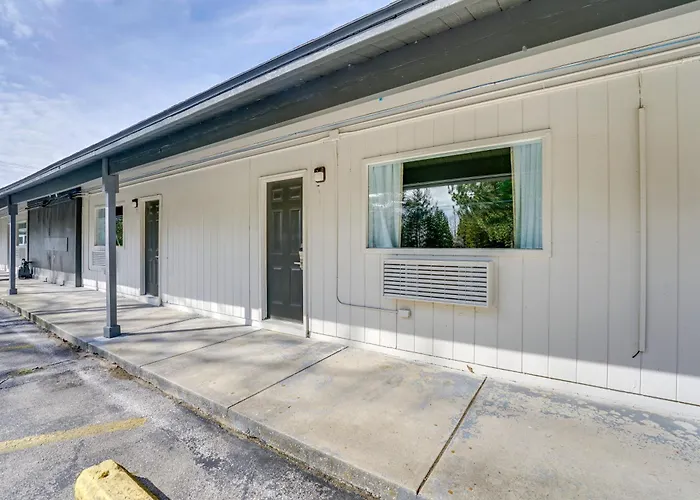 1 Mi To Lighthouse Beach: Port Huron Studio