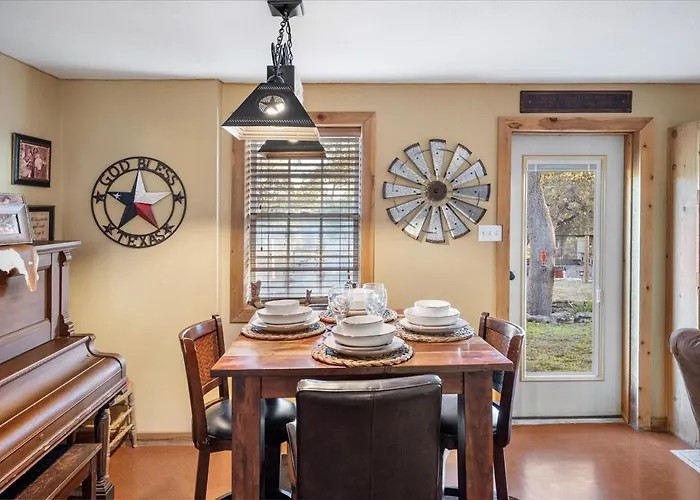 Barndominium With Farm And Firepit Near Lake Georgetown
