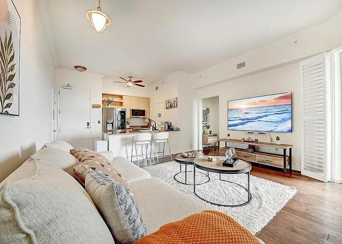 Ocean View Suite By Convention Center & Beach
