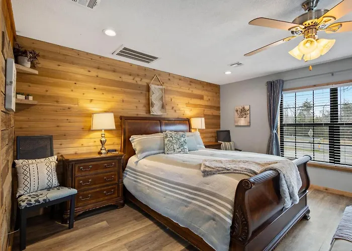 Cozy Hideaway In Denison Tx