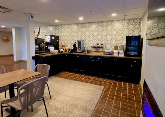 La Quinta Inn & Suites By Wyndham Tempe University, Phoenix