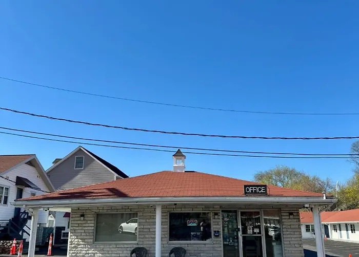 Chisholm'S Motor Inn