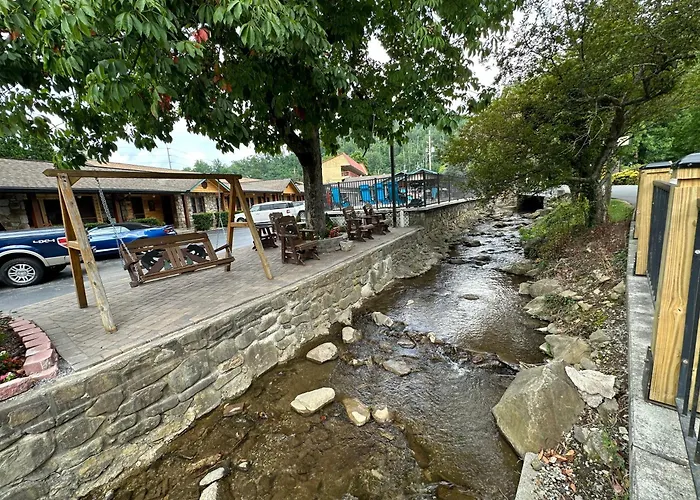 Marshall'S Creek Rest Motel