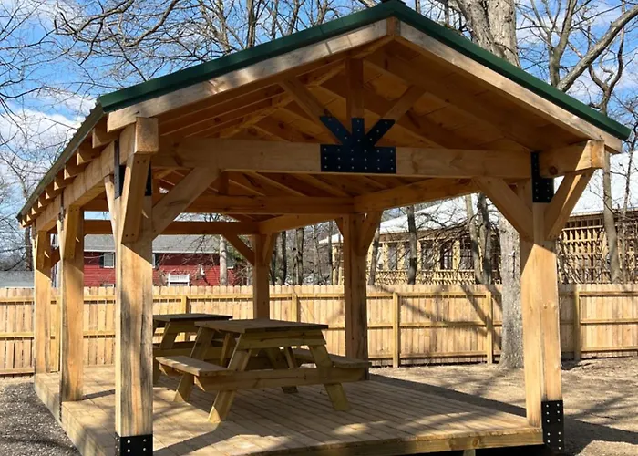 Sister Lakes Glamping Cabin At Wonder Woods #1