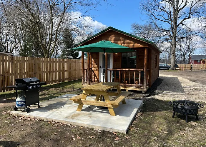 Sister Lakes Glamping Cabin At Wonder Woods #1
