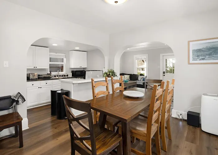 Charming, Historic! Walking Distance To Town!