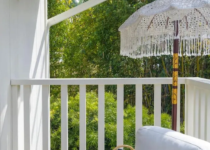 Private Balcony And Coastal Escape