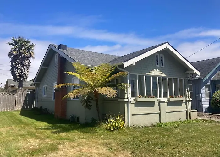 Henderson Hideout Hot Tub And Pet Friendly.