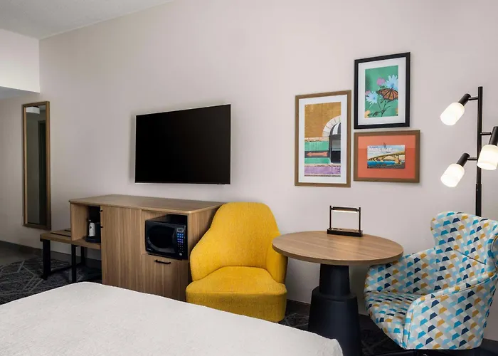 Hampton Inn & Suites Moline-Quad City Int'L Aprt