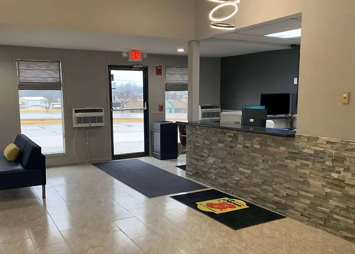 Super 8 By Wyndham Kirksville-University Area