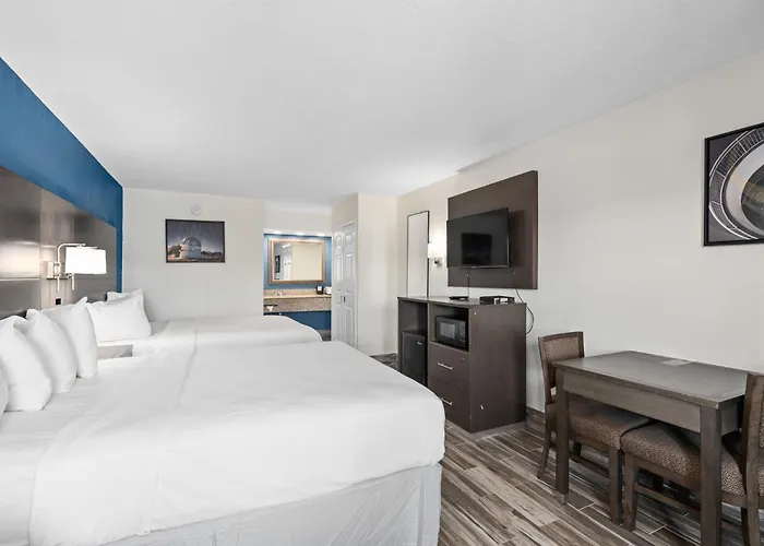 Baymont By Wyndham Orlando East