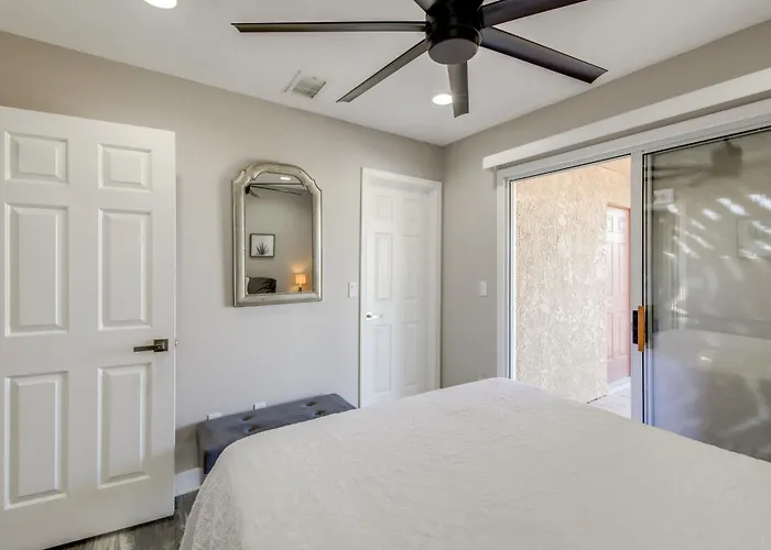 4 Mi To The Lake! Havasu Home W/ Heated Pool