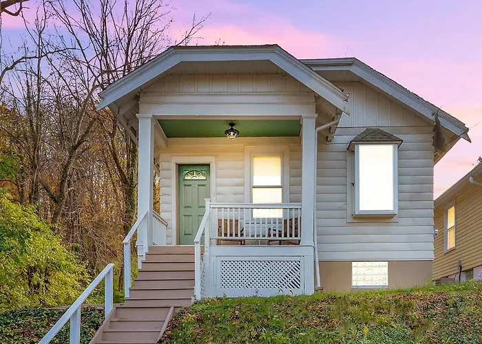 Cozy Cottage In The Heart Of Hyde Park Home