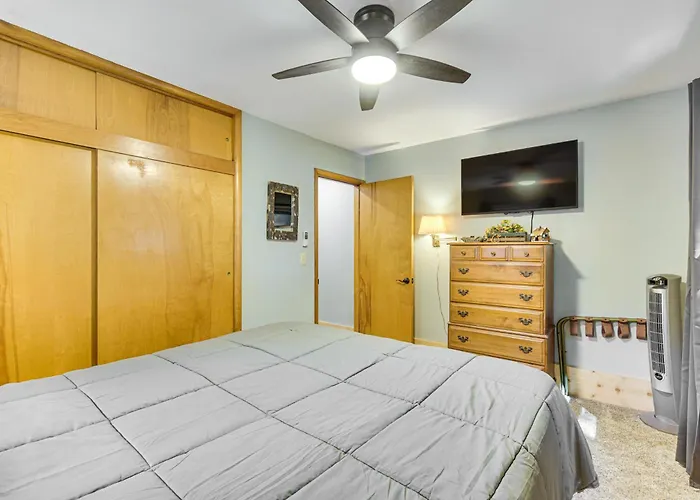 Beautiful Chetek Home W/ Prairie Lake Access!
