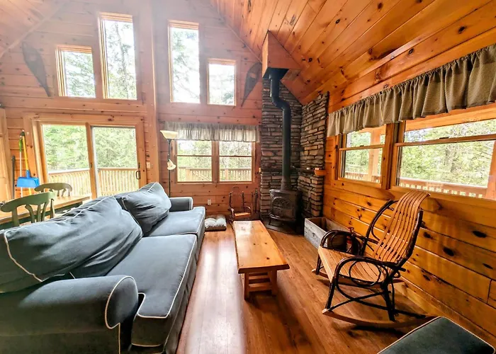 Log Cabin On Saltwater Cove