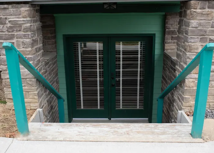Hubbs Cellar At Js Hubbs Guest House