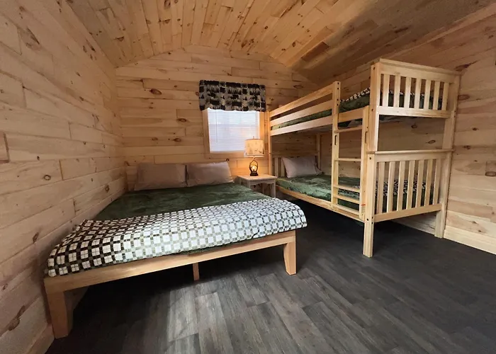 Sister Lakes Glamping Cabin At Wonder Woods #3