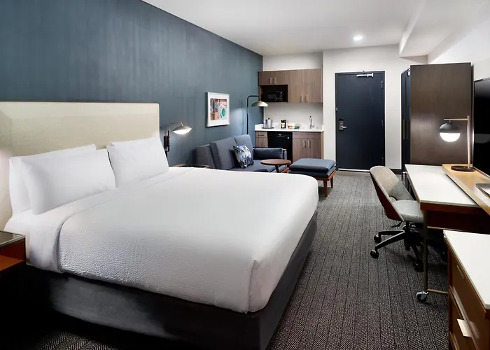 Courtyard By Marriott Atlanta Dunwoody